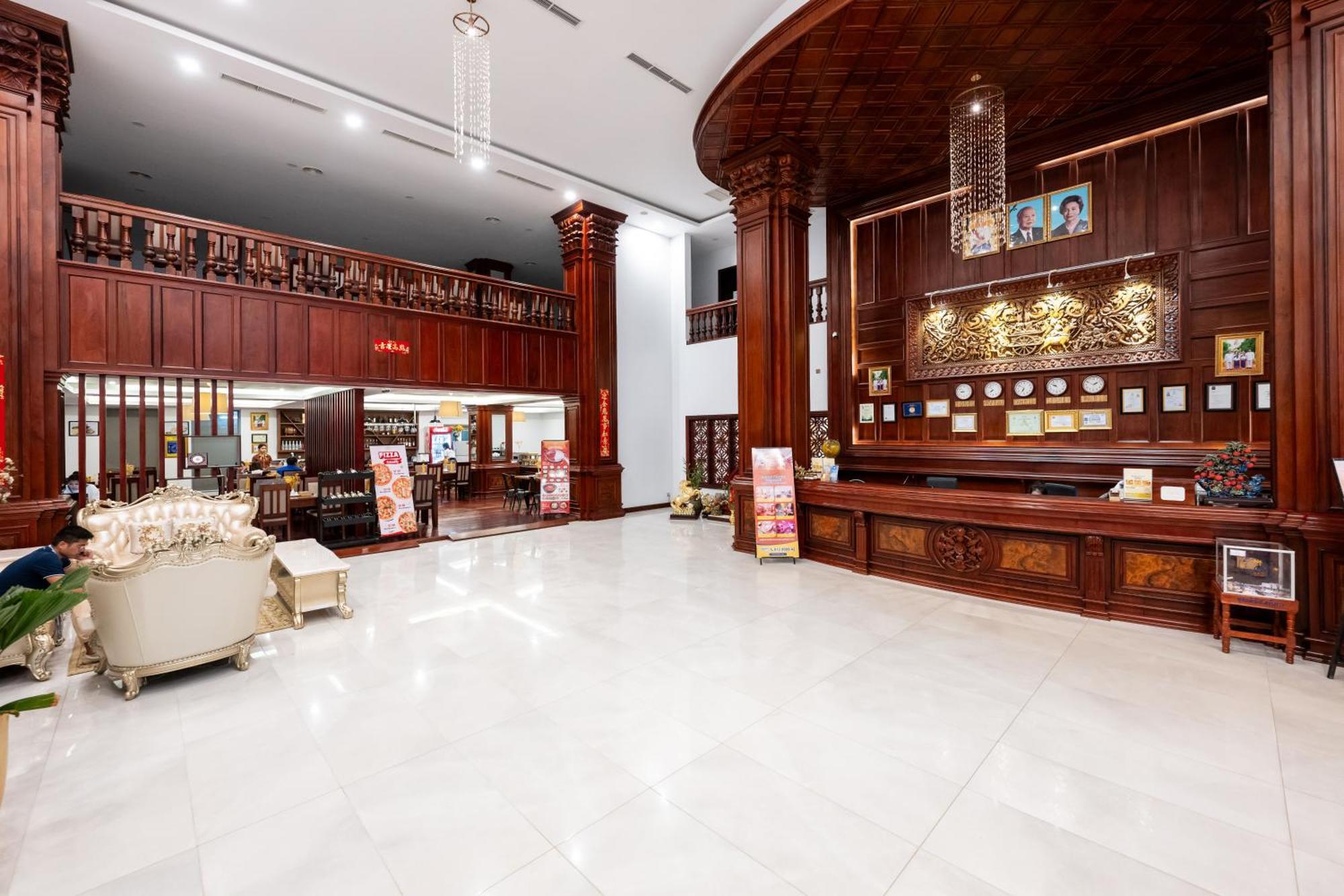 Lbn Asian Hotel Kampong Cham Bagian luar foto